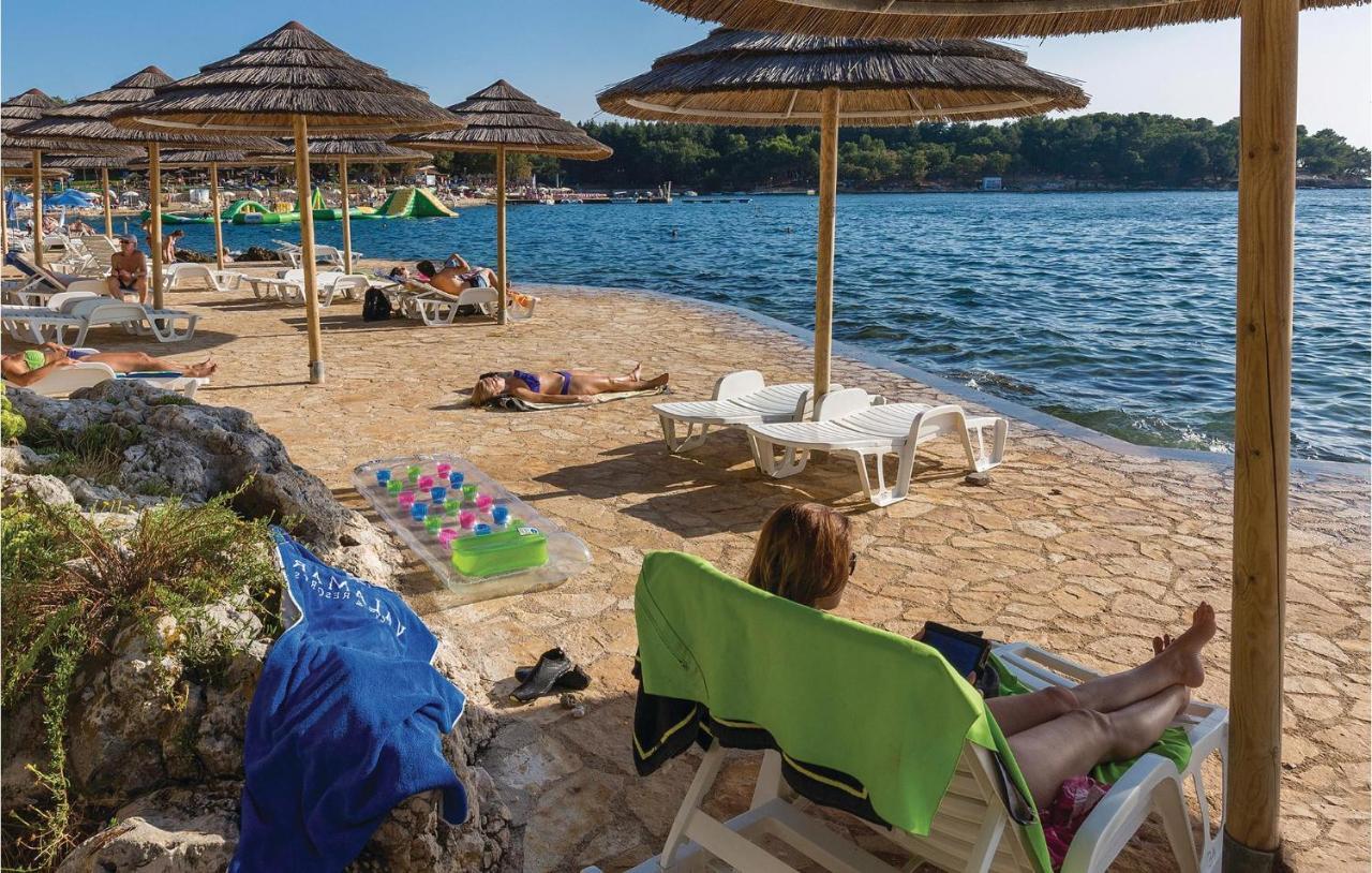 Beautiful Apartment In Porec With Wifi エクステリア 写真