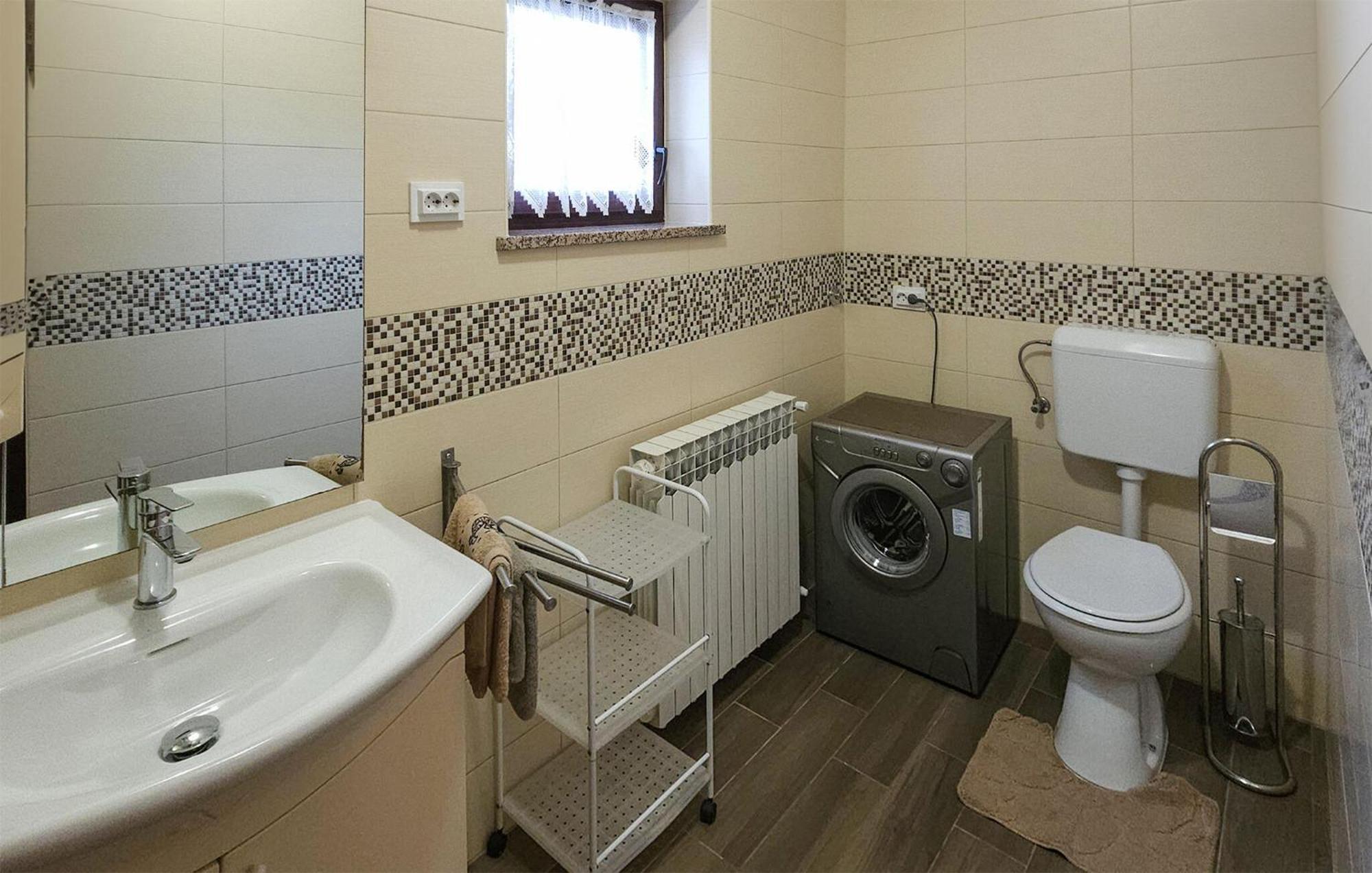 Beautiful Apartment In Porec With Wifi エクステリア 写真