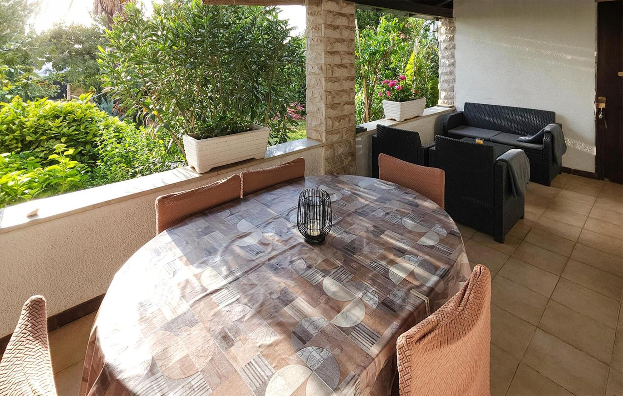 Beautiful Apartment In Porec With Wifi エクステリア 写真